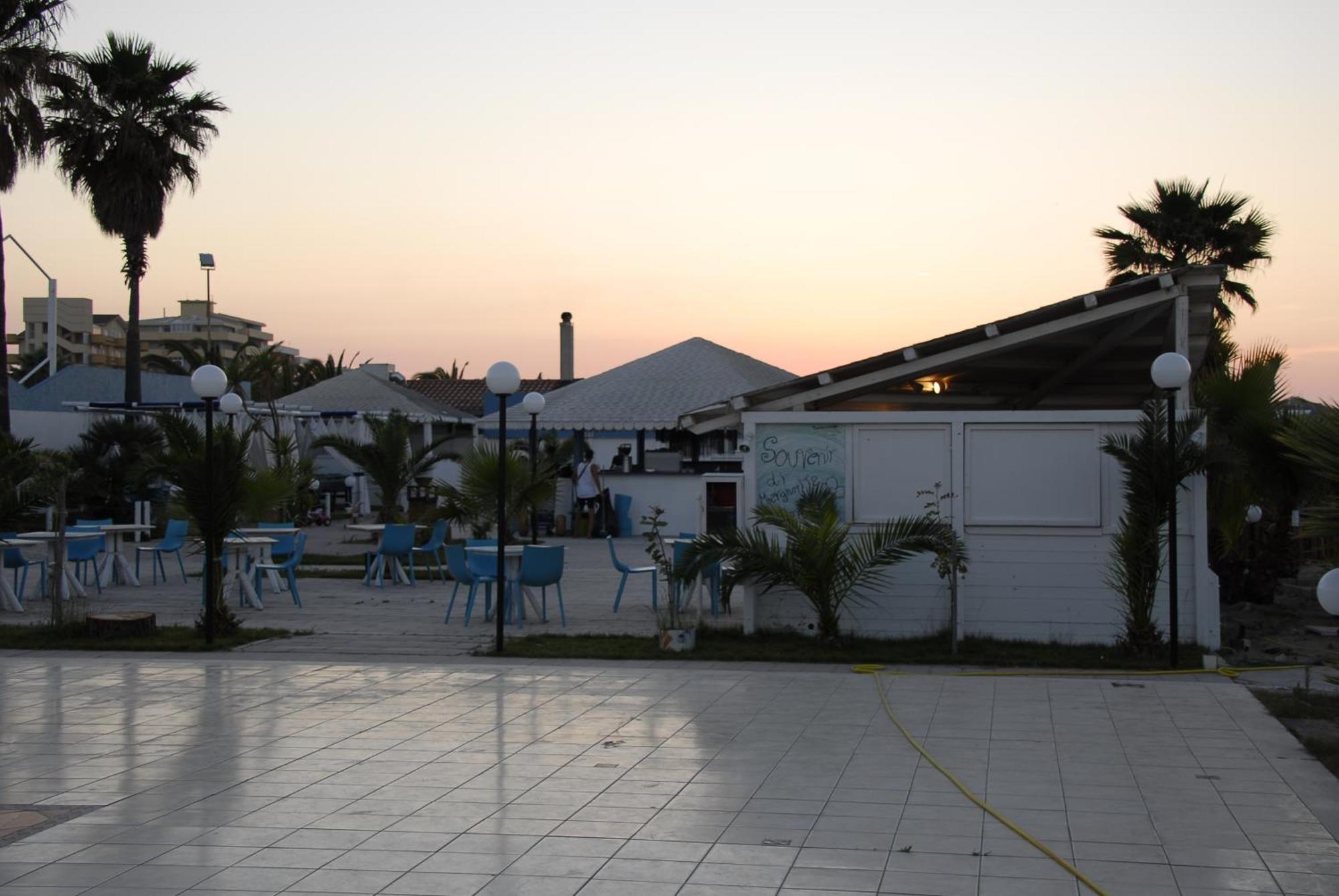 Torquemada Beach Club 玛格丽塔萨沃亚 外观 照片